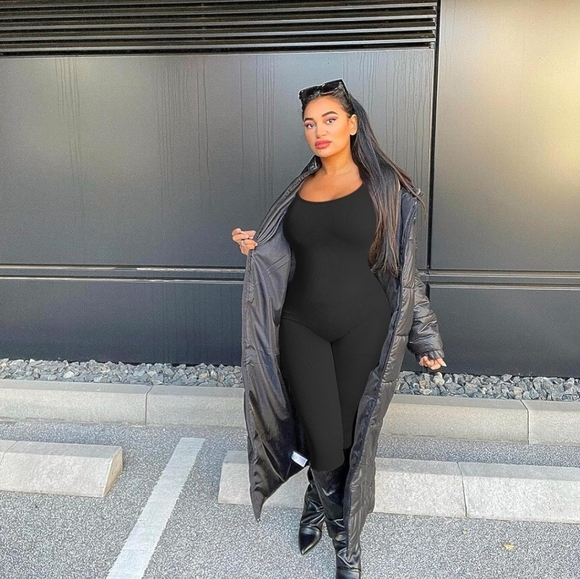 NWOT OQQ Black Spaghetti Strap Jumpsuit. Size M. - Picture 3 of 4